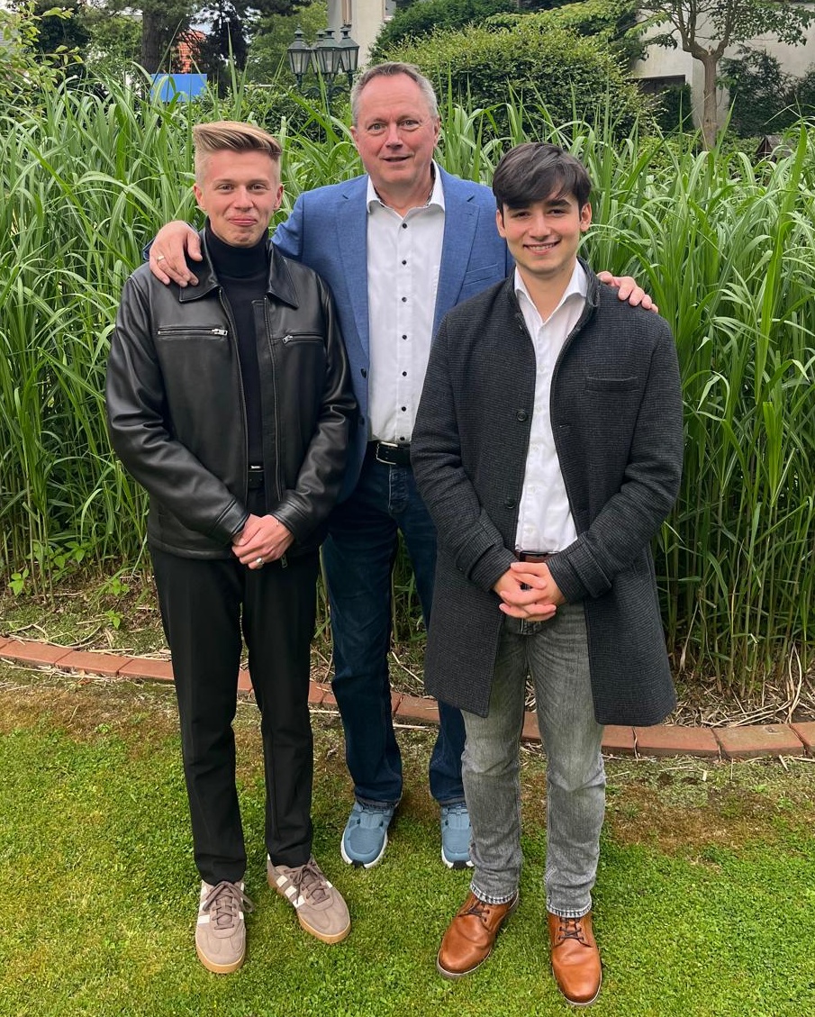 Frischer Wind f�r die CDU Kirchlengern: Maurice Bach (21) und Rico Matthe (20) wurden von der Mitgliederversammlung als zus�tzliche Beisitzer in den Vorstand des Gemeindeverbands gew�hlt.